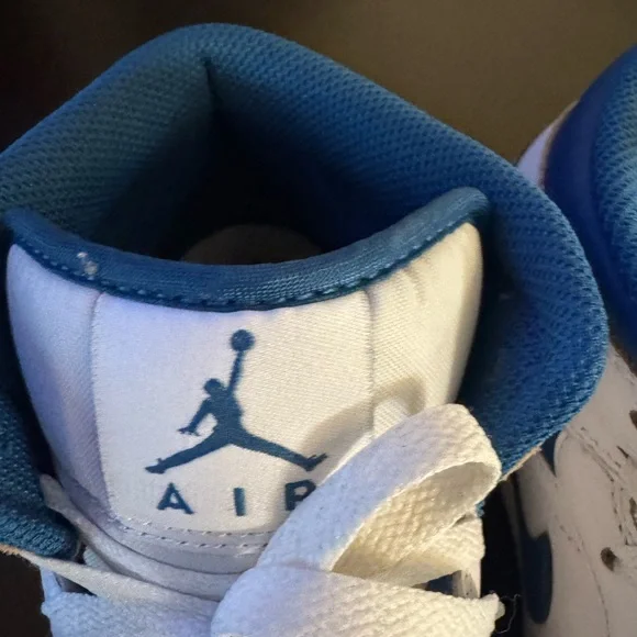 Nike White and Blue High-Top Sneakers - Picture 7 of 12